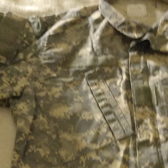 ARMY CAMO MED/LONG SHIRT - Picture 5 of 7